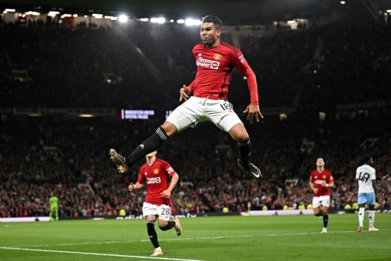 Manchester United betting favorites to beat Crystal Palace in Premier League clash